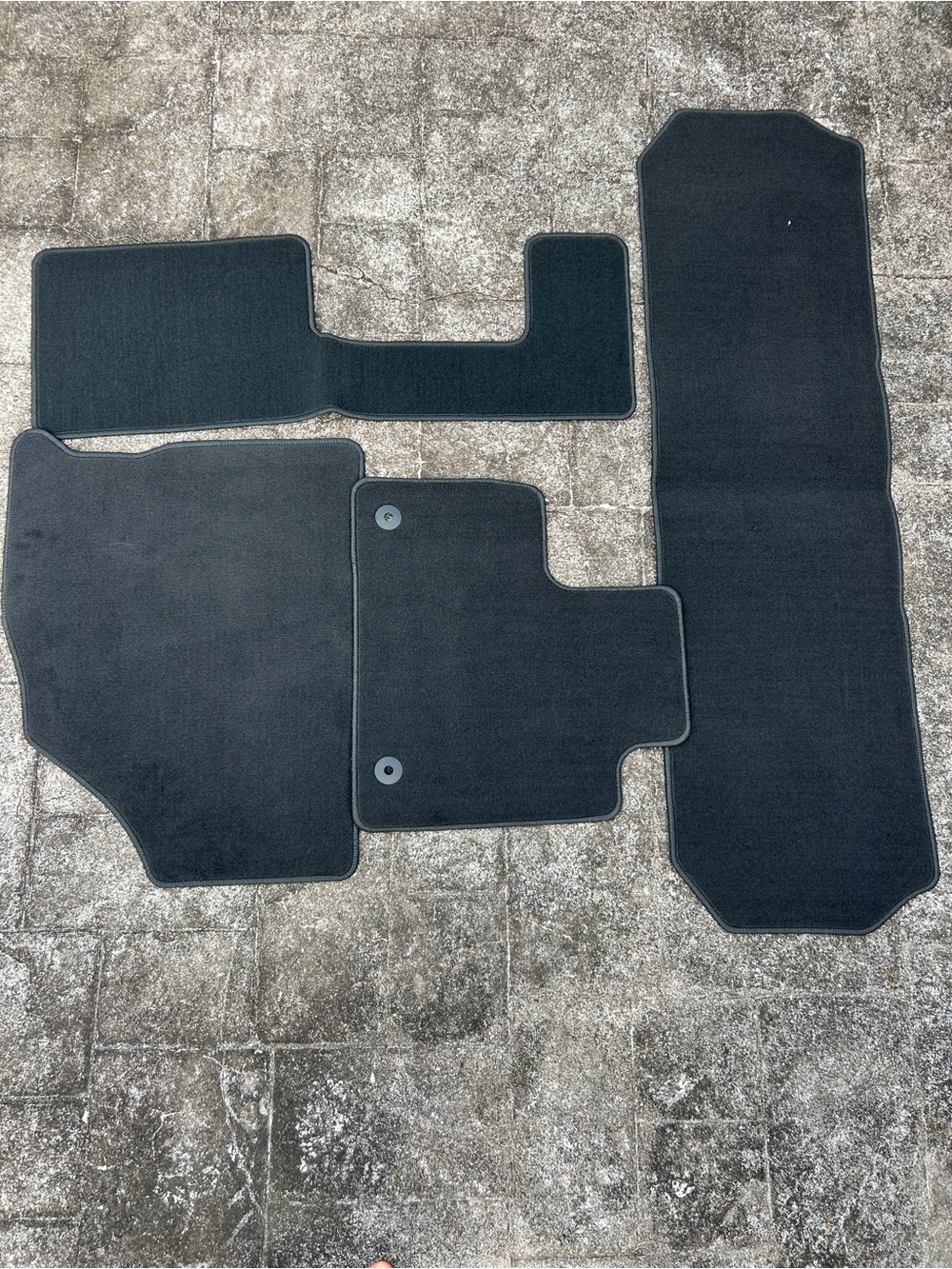 2024 2025 2026 Chevy Traverse GMC Acadia OEM Black Floor Mats 4pc Set Genuine